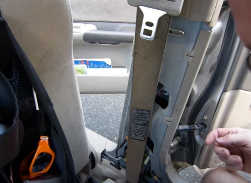 How to Clean Seat Belts: A Step-by-Step Guide for a Spotless Ride